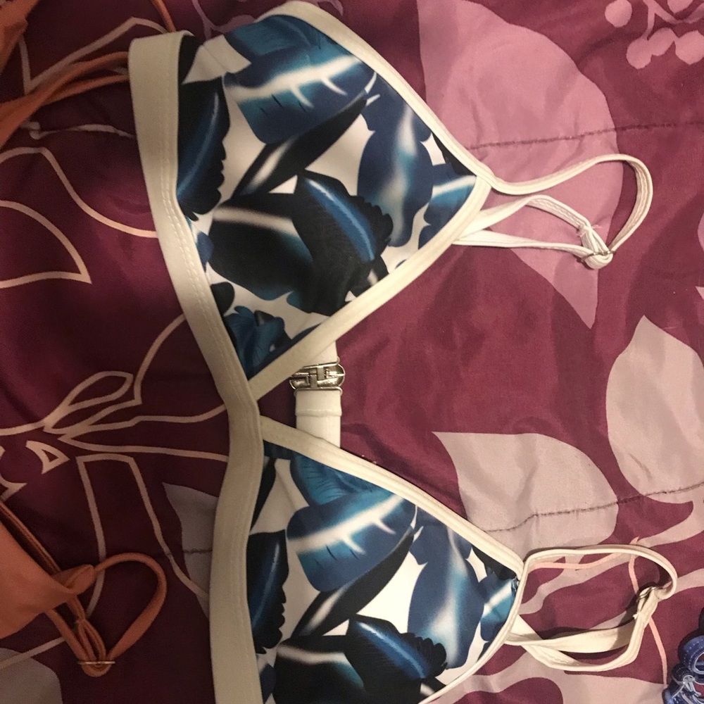 Bikini Top Bundle - image 4